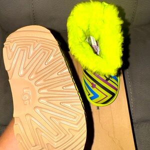 Ugg boots toddler size 7